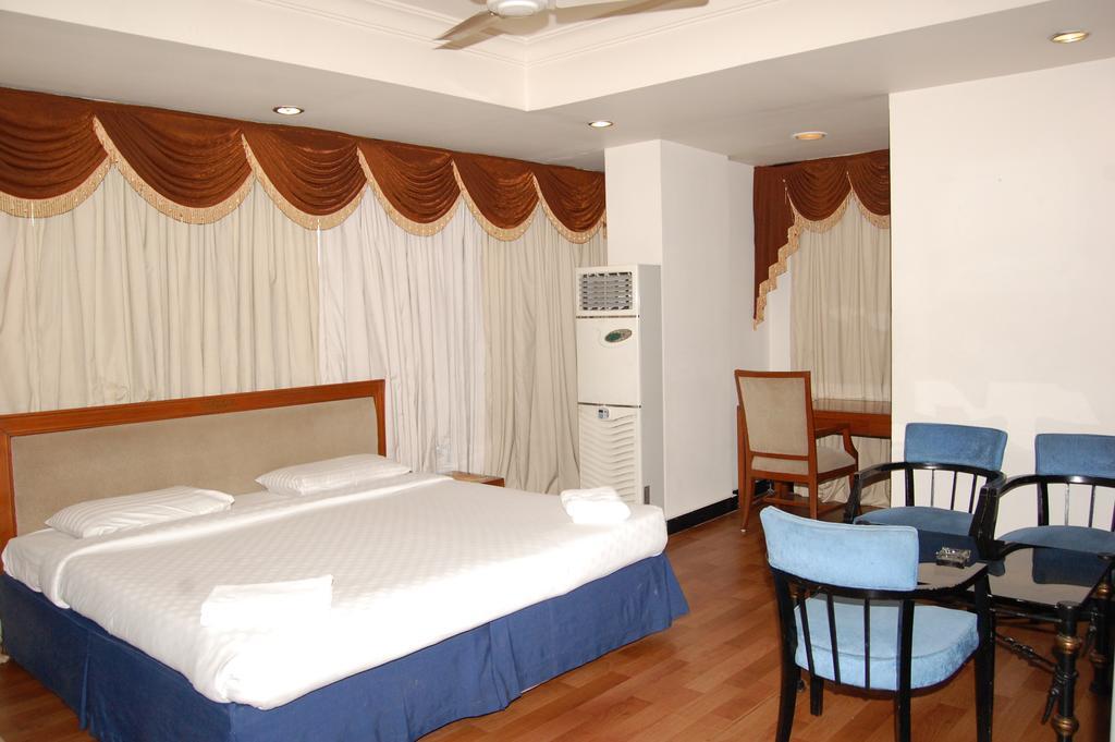 Hotel Sitara Residency Hyderabad Quarto foto